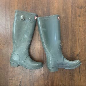 Hunter green rain boots